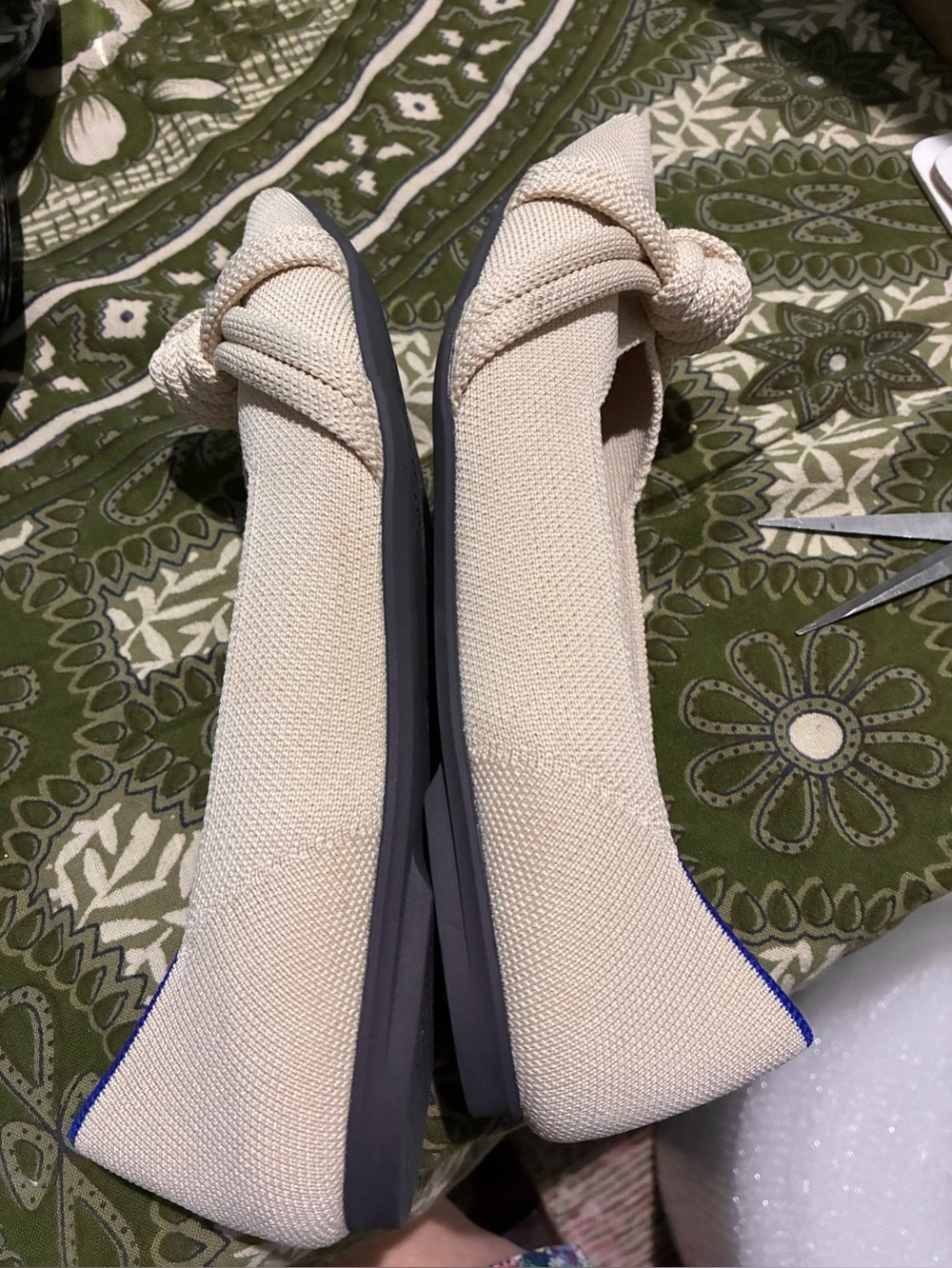 Rothy’s “The Knot 2” size 8.5 US, conch cream w/Blue Back SlipOns. EC. Not worn - Picture 3 of 11